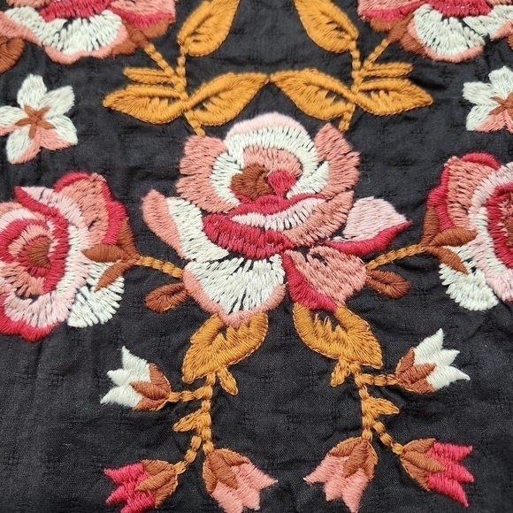 Size M-L Bohemian blouse Scoop neck embroidered 100% Cotton Long sleeves Black - Picture 5 of 10